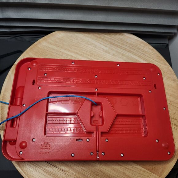 Fisher-Price Learn-to-Write Board – ABC Practice Pad, Erasable Surface - Picture 4 of 5